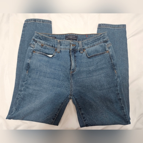 Talbots Simply Flattering Collection Cropped Jeggings! - Picture 2 of 7